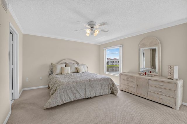 14096 HUNTINGTON POINTE Drive 309, Delray Beach, FL 33484