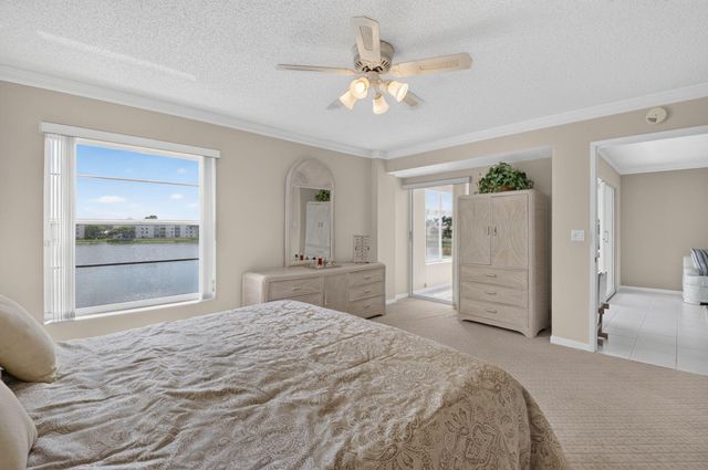 14096 HUNTINGTON POINTE Drive 309, Delray Beach, FL 33484