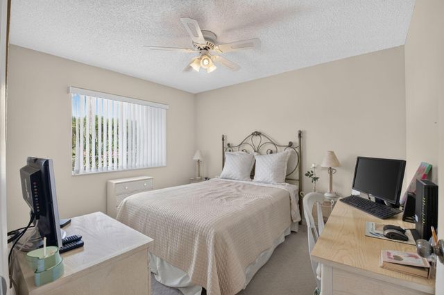 14096 HUNTINGTON POINTE Drive 309, Delray Beach, FL 33484