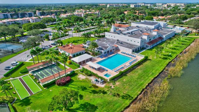 14096 HUNTINGTON POINTE Drive 309, Delray Beach, FL 33484