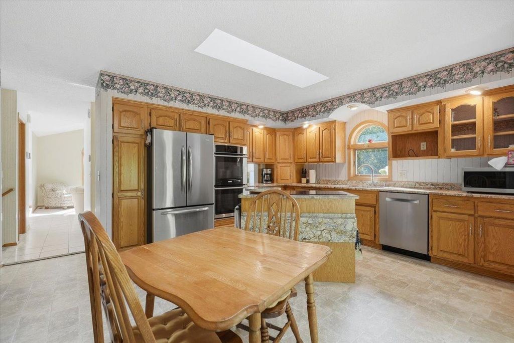 1579 Mary Street N, Maplewood, MN 55119 — photo 4