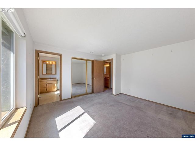 475 Se HANKEL St, Dallas, OR 97338