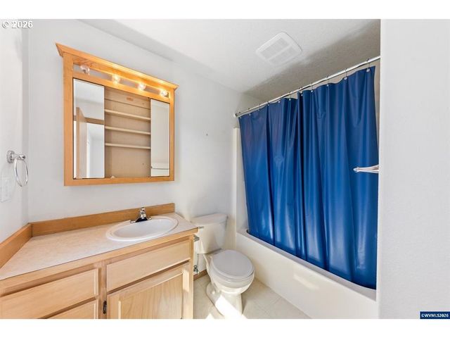 475 Se HANKEL St, Dallas, OR 97338