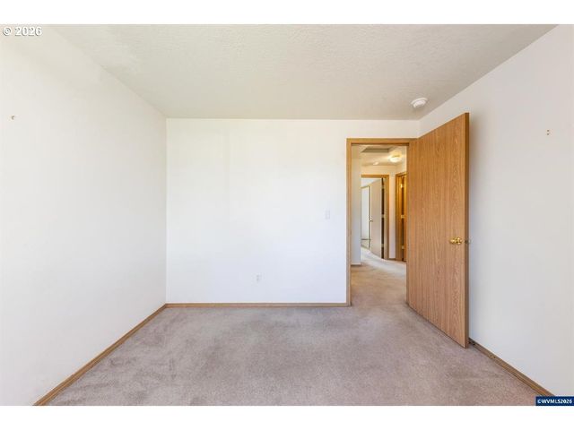 475 Se HANKEL St, Dallas, OR 97338