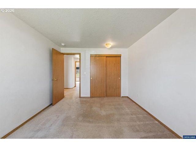 475 Se HANKEL St, Dallas, OR 97338