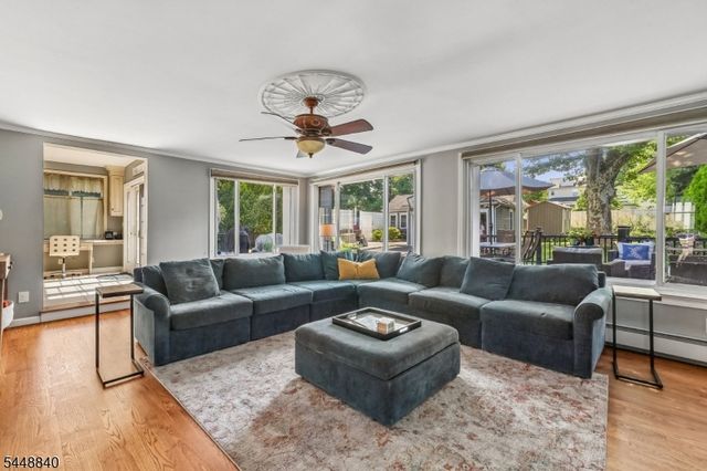 199 Larch Ave, Teaneck Twp., NJ 07666