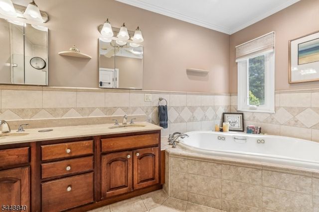 199 Larch Ave, Teaneck Twp., NJ 07666