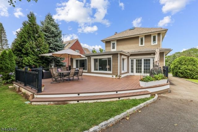 199 Larch Ave, Teaneck Twp., NJ 07666