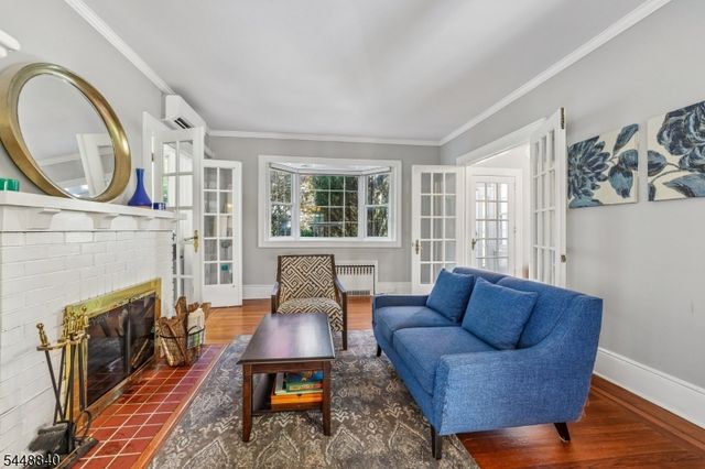 199 Larch Ave, Teaneck Twp., NJ 07666