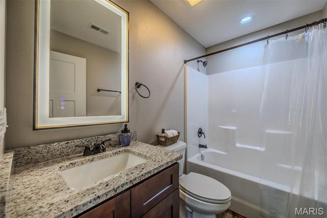 141 La Vista Drive, Waynesville, MO 65583