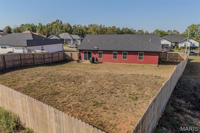 141 La Vista Drive, Waynesville, MO 65583