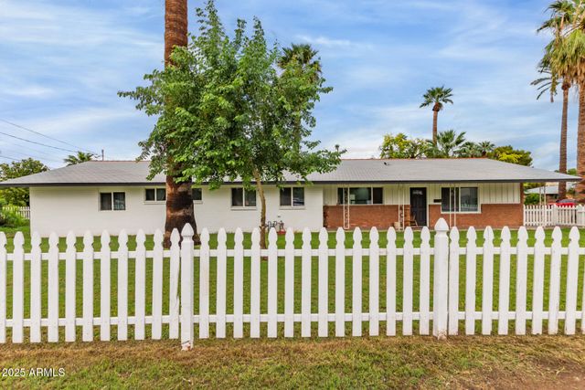 328 E BETHANY HOME Road, Phoenix, AZ 85012