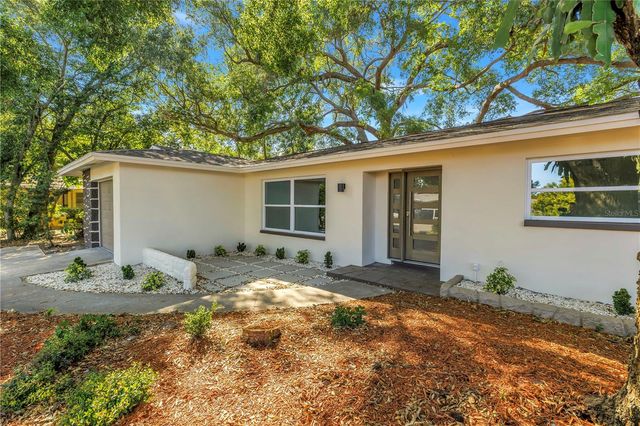 2161 NE HILLWOOD COURT, Clearwater, FL 33763