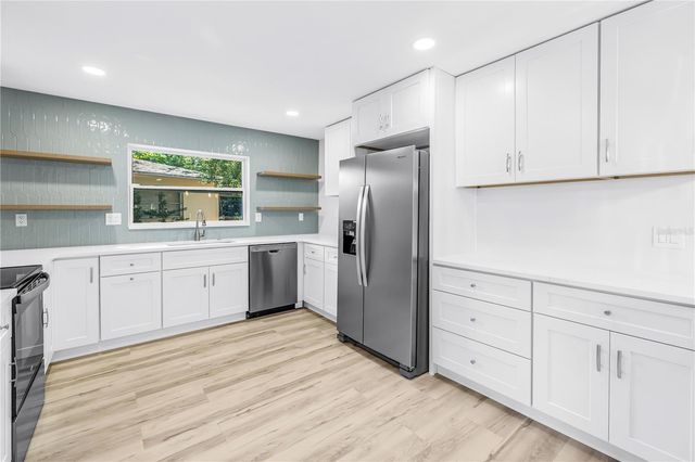 2161 NE HILLWOOD COURT, Clearwater, FL 33763