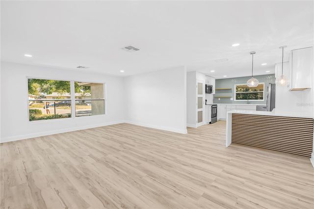 2161 NE HILLWOOD COURT, Clearwater, FL 33763