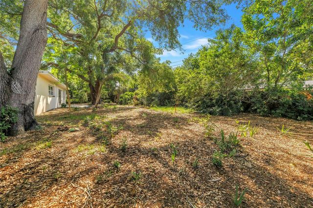 2161 NE HILLWOOD COURT, Clearwater, FL 33763