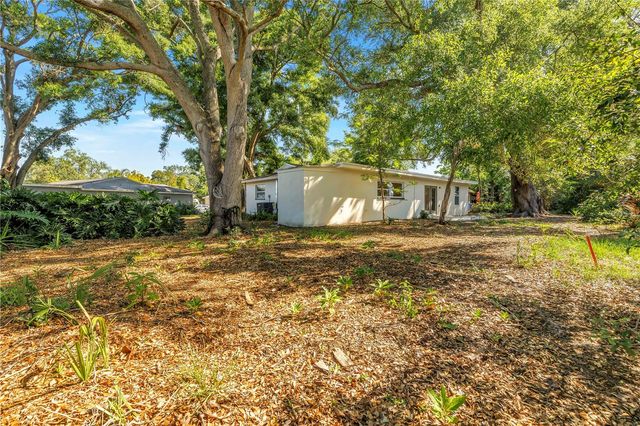 2161 NE HILLWOOD COURT, Clearwater, FL 33763