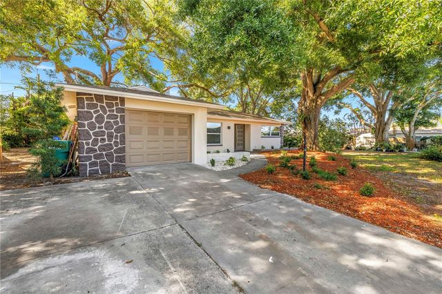 2161 NE HILLWOOD COURT, Clearwater, FL 33763