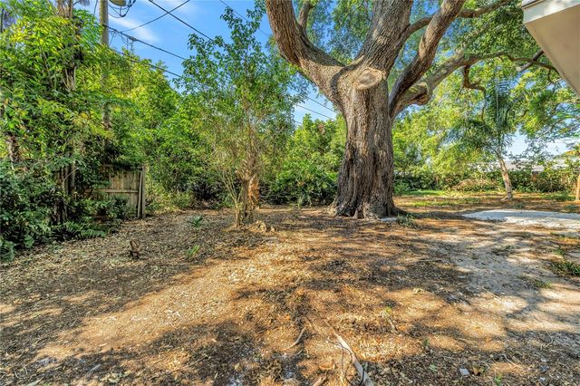 2161 NE HILLWOOD COURT, Clearwater, FL 33763