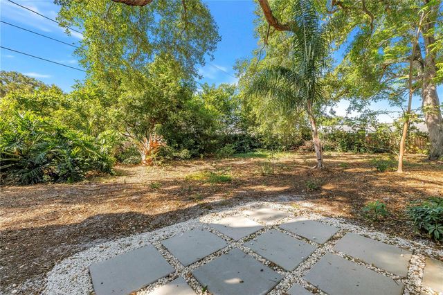 2161 NE HILLWOOD COURT, Clearwater, FL 33763