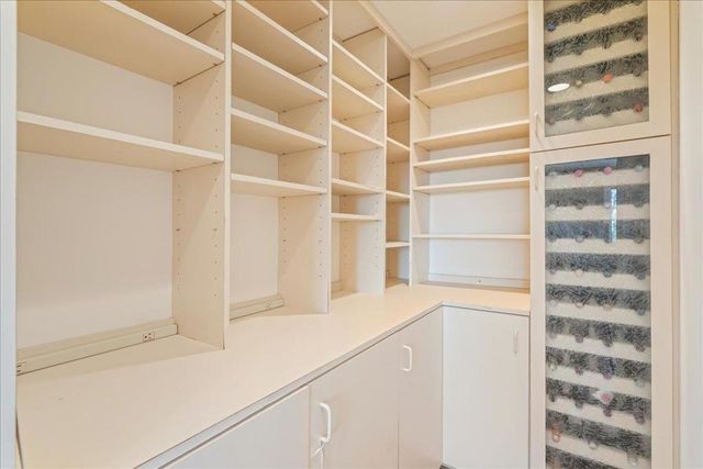 7 N Name Road, Los Gatos, CA 95033