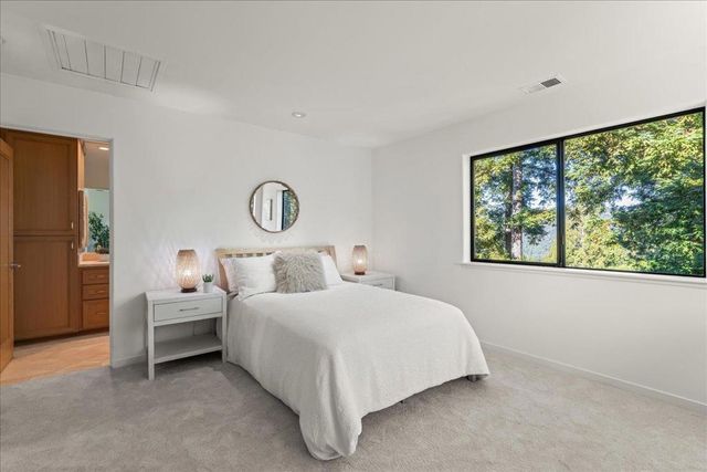 7 N Name Road, Los Gatos, CA 95033