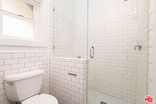 1085 S Cloverdale Avenue 1085, Los Angeles, CA 90019