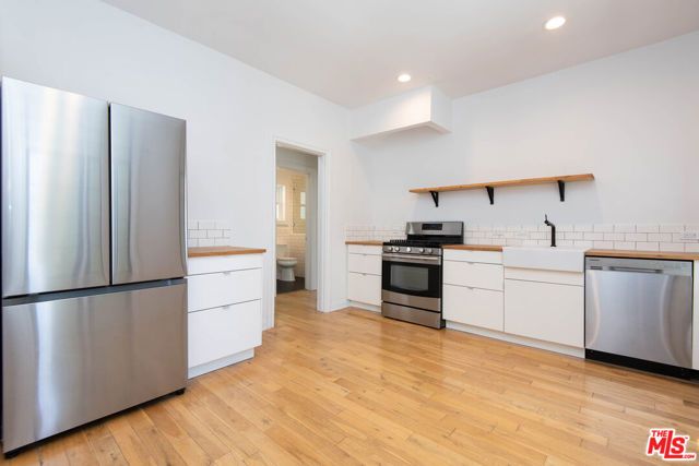 1085 S Cloverdale Avenue 1085, Los Angeles, CA 90019