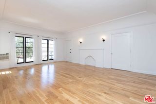 1085 S Cloverdale Avenue 1085, Los Angeles, CA 90019