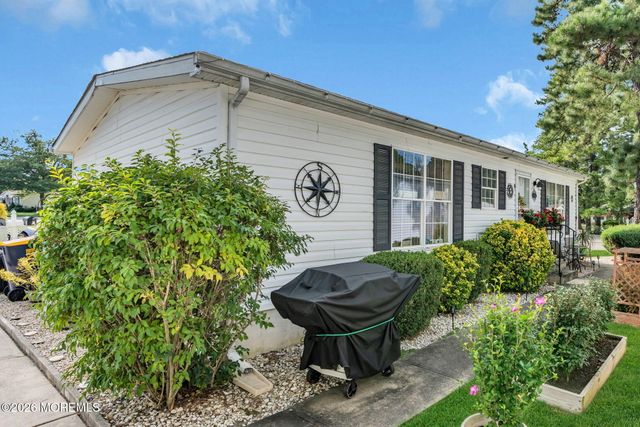 134 Briarwood Court, Whiting, NJ 08759
