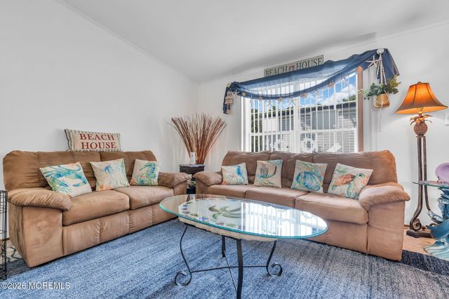 134 Briarwood Court, Whiting, NJ 08759