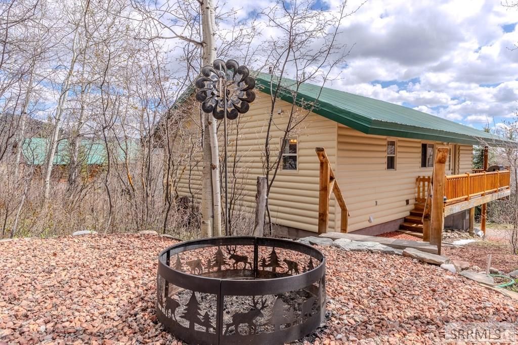 Image 18 of property listing at 3889 Lake Breeze Drive, Island Park, ID 83429