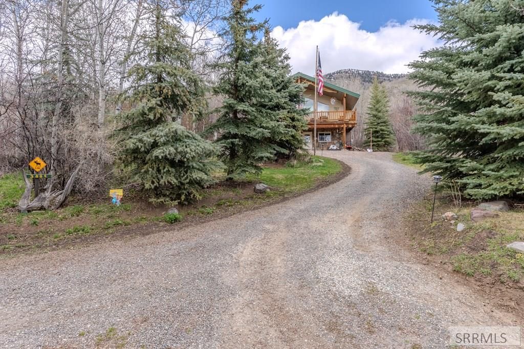 Image 44 of property listing at 3889 Lake Breeze Drive, Island Park, ID 83429
