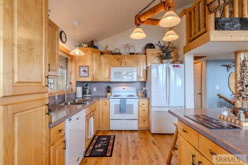 Image 8 of property listing at 3889 Lake Breeze Drive, Island Park, ID 83429