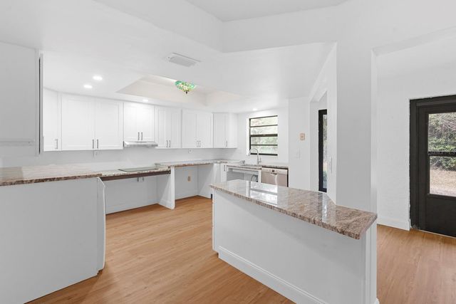 2113 HARTLEBURY WAY 408, Sun City Center, FL 33573