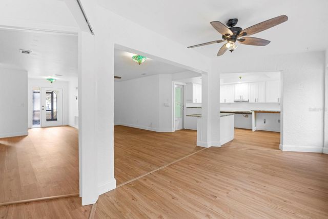 2113 HARTLEBURY WAY 408, Sun City Center, FL 33573