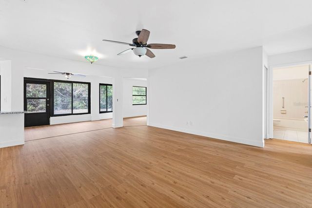 2113 HARTLEBURY WAY 408, Sun City Center, FL 33573