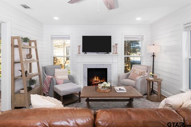 403 E Houston St., Tyler, TX 75701