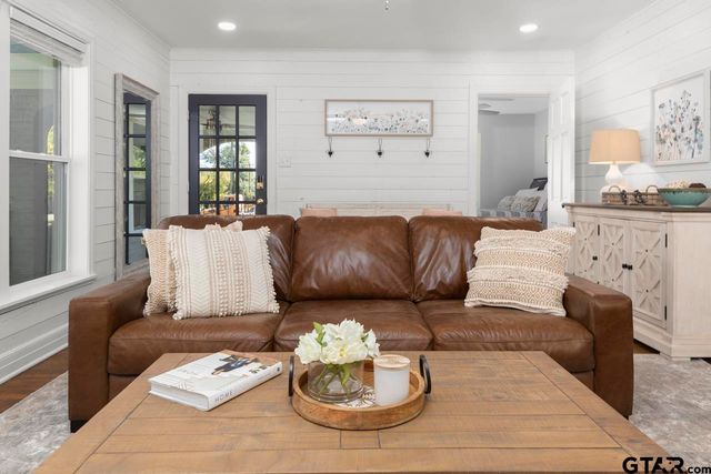 403 E Houston St., Tyler, TX 75701