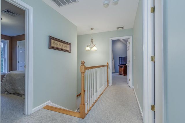 86 Godfrey Lane, Fremont, NH 03044