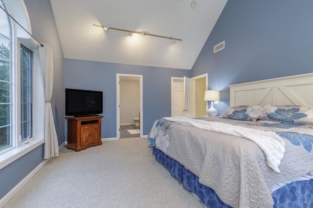86 Godfrey Lane, Fremont, NH 03044