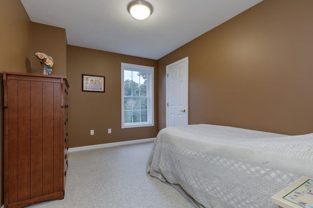 86 Godfrey Lane, Fremont, NH 03044