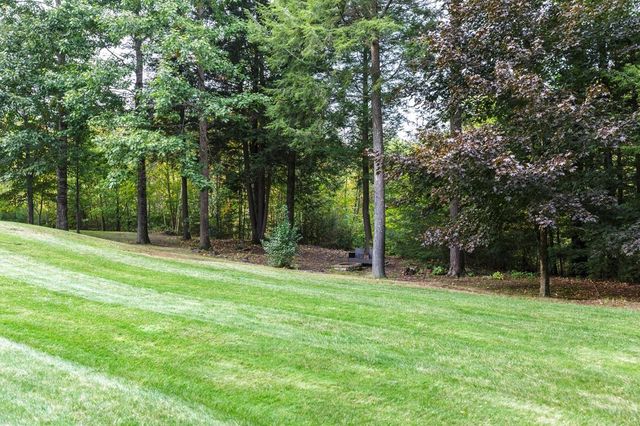 86 Godfrey Lane, Fremont, NH 03044
