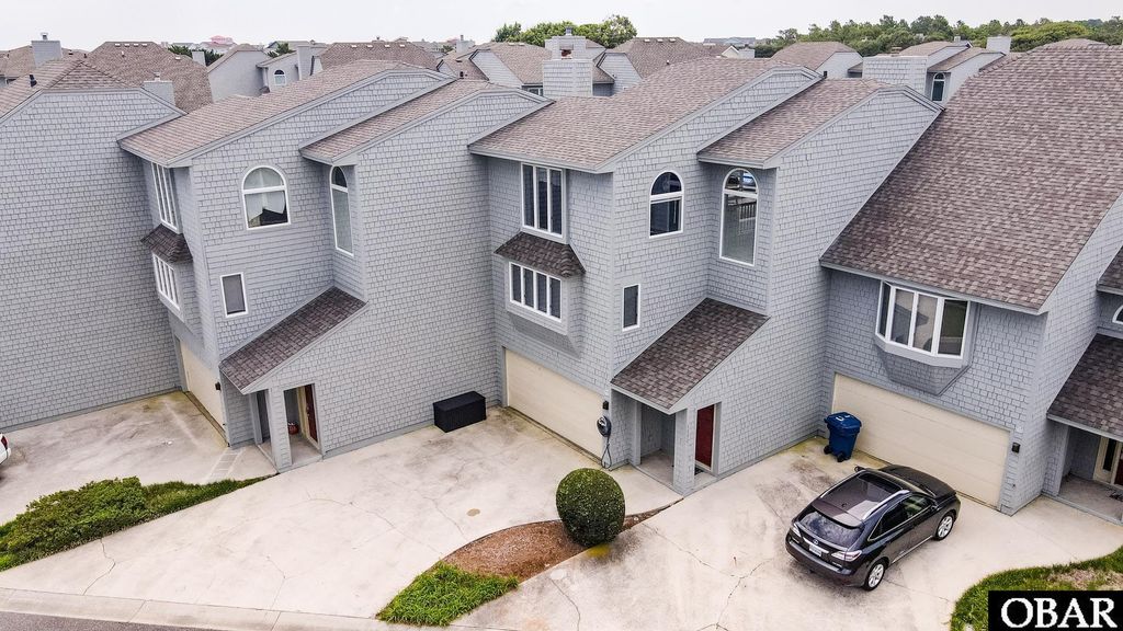 Image 3 of property listing at 1130 Hatteras Court Unit 651, Corolla, NC 27927