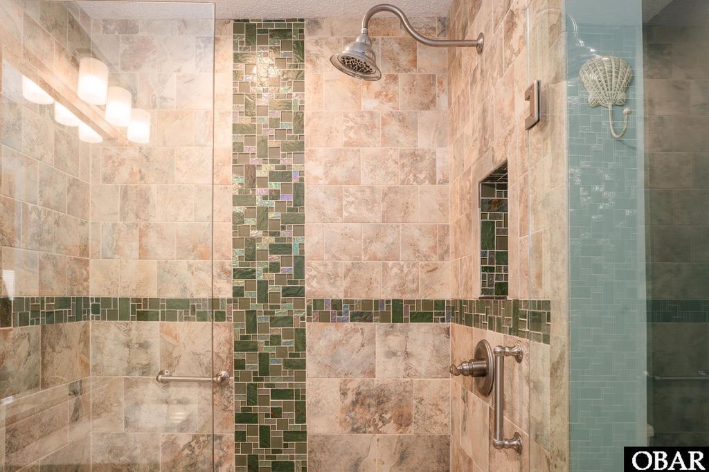 Image 27 of property listing at 1130 Hatteras Court Unit 651, Corolla, NC 27927