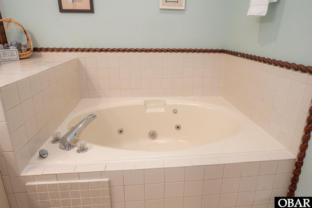 Image 31 of property listing at 1130 Hatteras Court Unit 651, Corolla, NC 27927