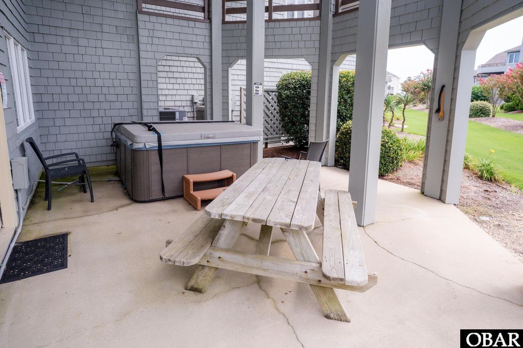 Image 38 of property listing at 1130 Hatteras Court Unit 651, Corolla, NC 27927