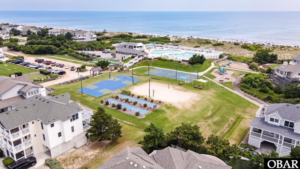 Image 5 of property listing at 1130 Hatteras Court Unit 651, Corolla, NC 27927