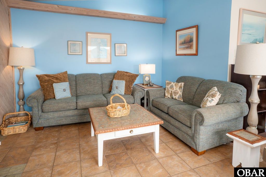 Image 7 of property listing at 1130 Hatteras Court Unit 651, Corolla, NC 27927