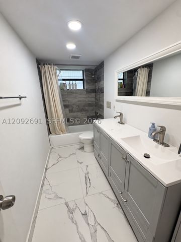 1711 N 47th Ave, Hollywood, FL 33021